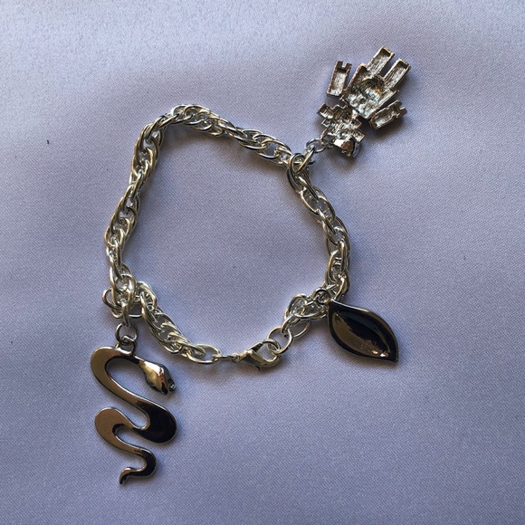 Chocker and bracelet bundle - Picture 8 of 8